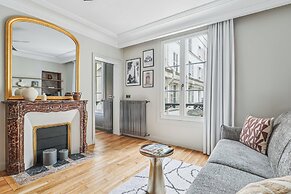 Magnificent Flat - 2br/6p - Champs Elysees