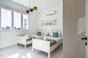 Doria 2-Bedroom Apartment & Balcony in Larnaca