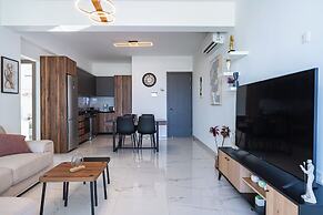 Doria 2-Bedroom Apartment & Balcony in Larnaca