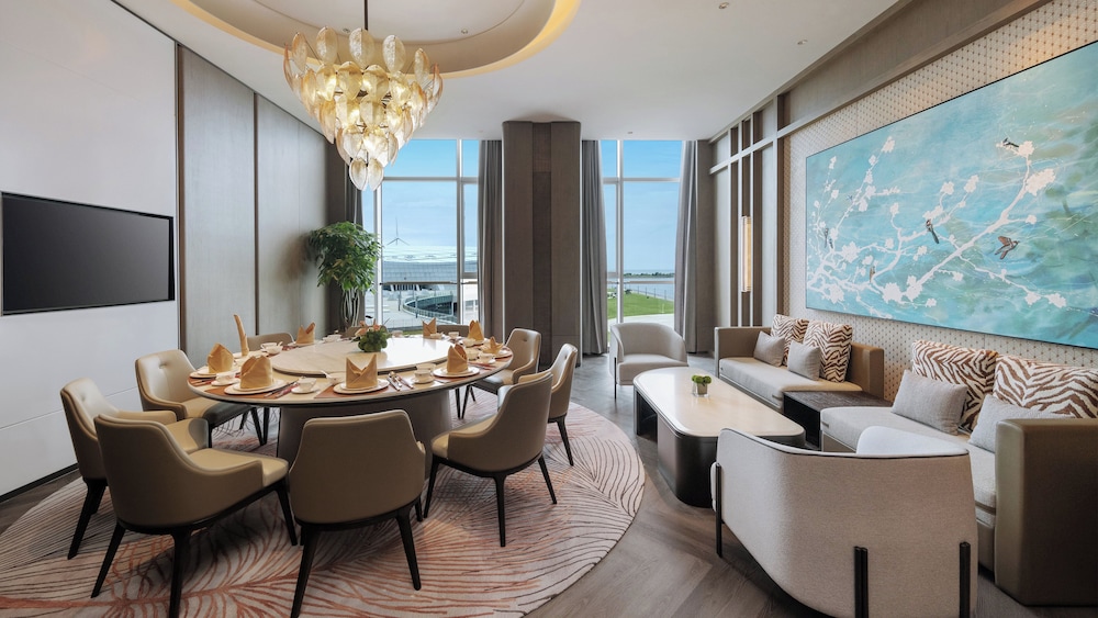 Crowne Plaza Weihai Binhai by IHG