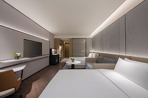 Crowne Plaza Weihai Binhai by IHG