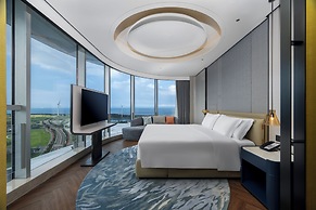Crowne Plaza Weihai Binhai by IHG