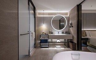 Crowne Plaza Weihai Binhai by IHG