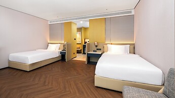 Crowne Plaza Weihai Binhai by IHG