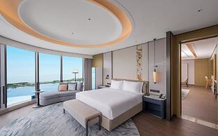 Crowne Plaza Weihai Binhai by IHG