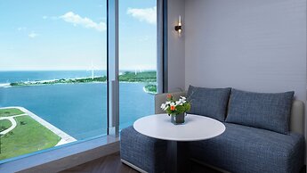 Crowne Plaza Weihai Binhai by IHG