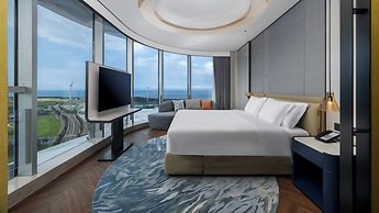 Crowne Plaza Weihai Binhai by IHG