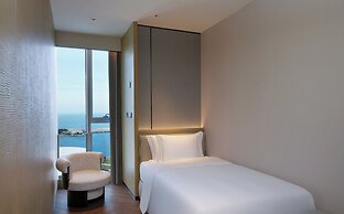 Crowne Plaza Weihai Binhai by IHG