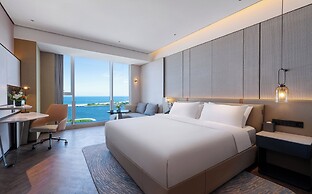Crowne Plaza Weihai Binhai by IHG