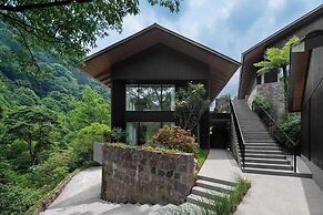 ZOLAND Resort Hotel Emei Mountain