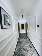 All Smiles Luxury Apartment
