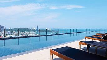 Excellent Location - Condo Infinity Pool Pattaya