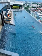 Central Pattaya Condo High Floor With A View