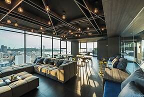 Central Pattaya Condo High Floor With A View