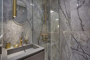 Superb AC Apartment Roosevelt Saint Honore