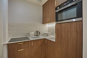 Superb AC Apartment Roosevelt Saint Honore