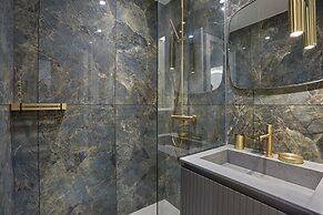 Superb AC Apartment Roosevelt Saint Honore