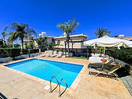 Eliana Villa in Protaras