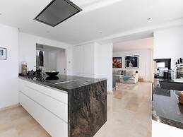 Castiglione Luxury Beachfront Duplex Penthouse