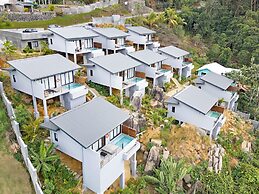 Red Palm Luxury Villas with Private Pools