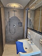Rana's B&B