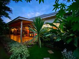 Moonbow Lodge