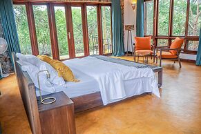 Moonbow Lodge