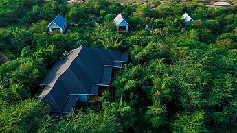 Moonbow Lodge