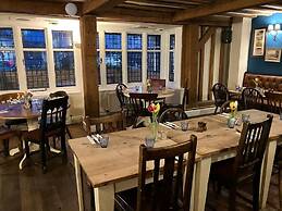 The Royal Oak Hotel