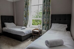 The Royal Oak Hotel