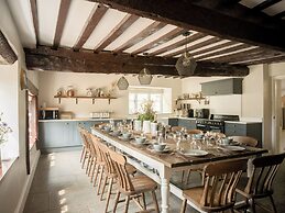 Holwell Farmhouse