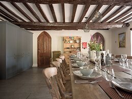 Holwell Farmhouse