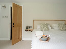 Holwell Farmhouse