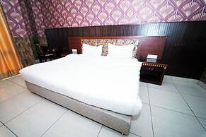 HOTEL INDER PARADISE