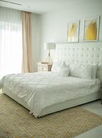 Two Bedroom Cable Beach Condo With Patio