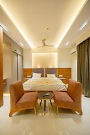 Onlystay DLF My Pad Gomti Nagar Suites