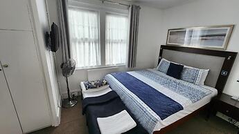Gatwick Castle B&B