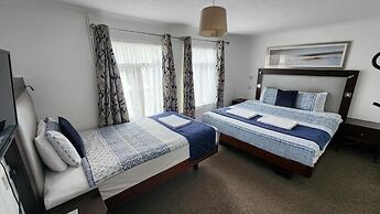 Gatwick Castle B&B