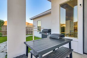 Private Pool & Gym! Winter Escape Near South Padre