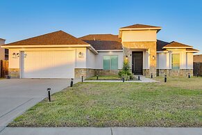 Private Pool & Gym! Winter Escape Near South Padre