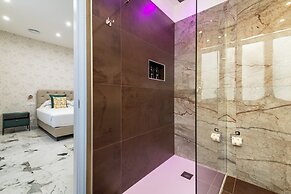 69 Suite Boutique