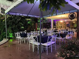 Tarik Fontes Plaza Hotel