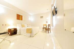 Tarik Fontes Plaza Hotel