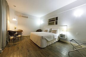 Tarik Fontes Plaza Hotel