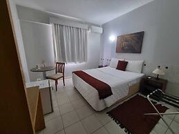 Tarik Fontes Plaza Hotel