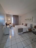 Tarik Fontes Plaza Hotel