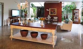 Tarik Fontes Plaza Hotel