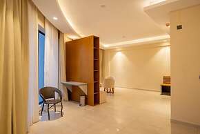Omaxe Hazratganj Lucknow Suites & Inn