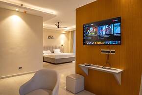 Omaxe Hazratganj Lucknow Suites & Inn