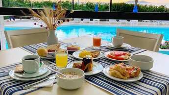 Ingleses Praia Hotel